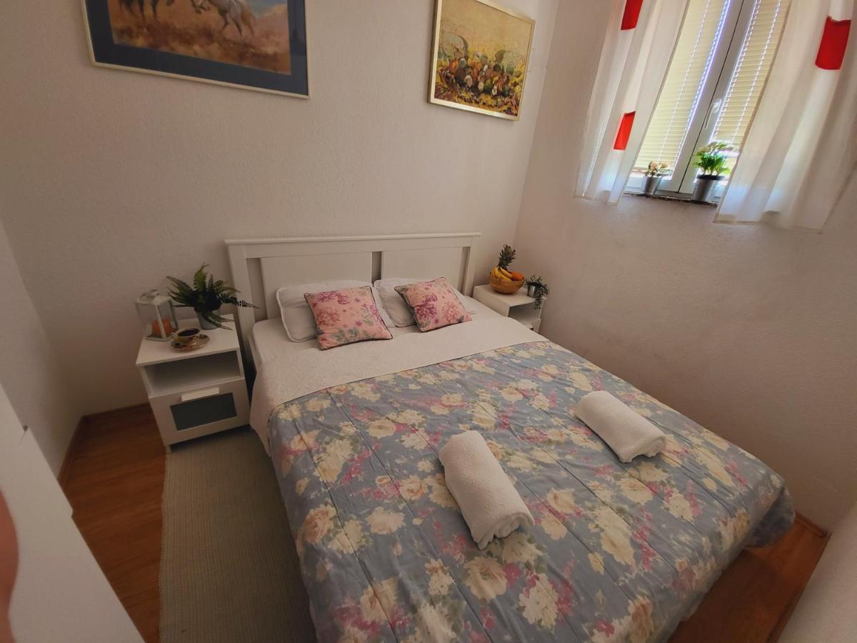 Apartment Beverly Kozino - By The Sea With Free Parking Екстер'єр фото